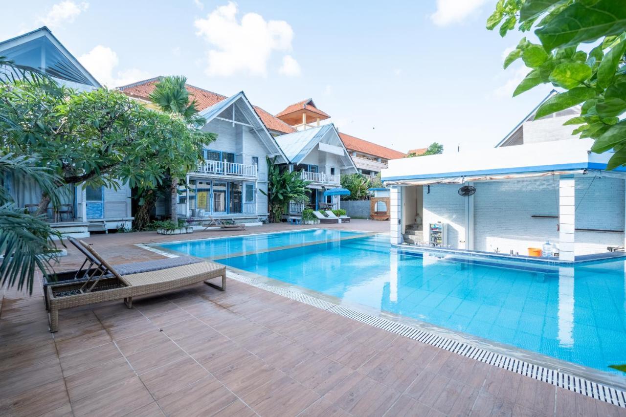 Seminyak Beach Hut Aparthotel Exterior foto